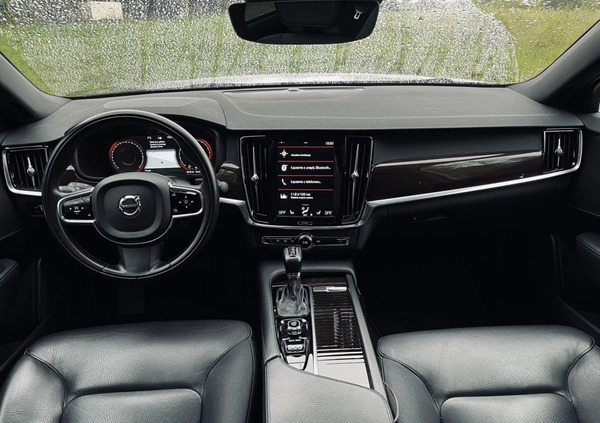 Volvo S90 cena 129500 przebieg: 63000, rok produkcji 2019 z Piaseczno małe 67